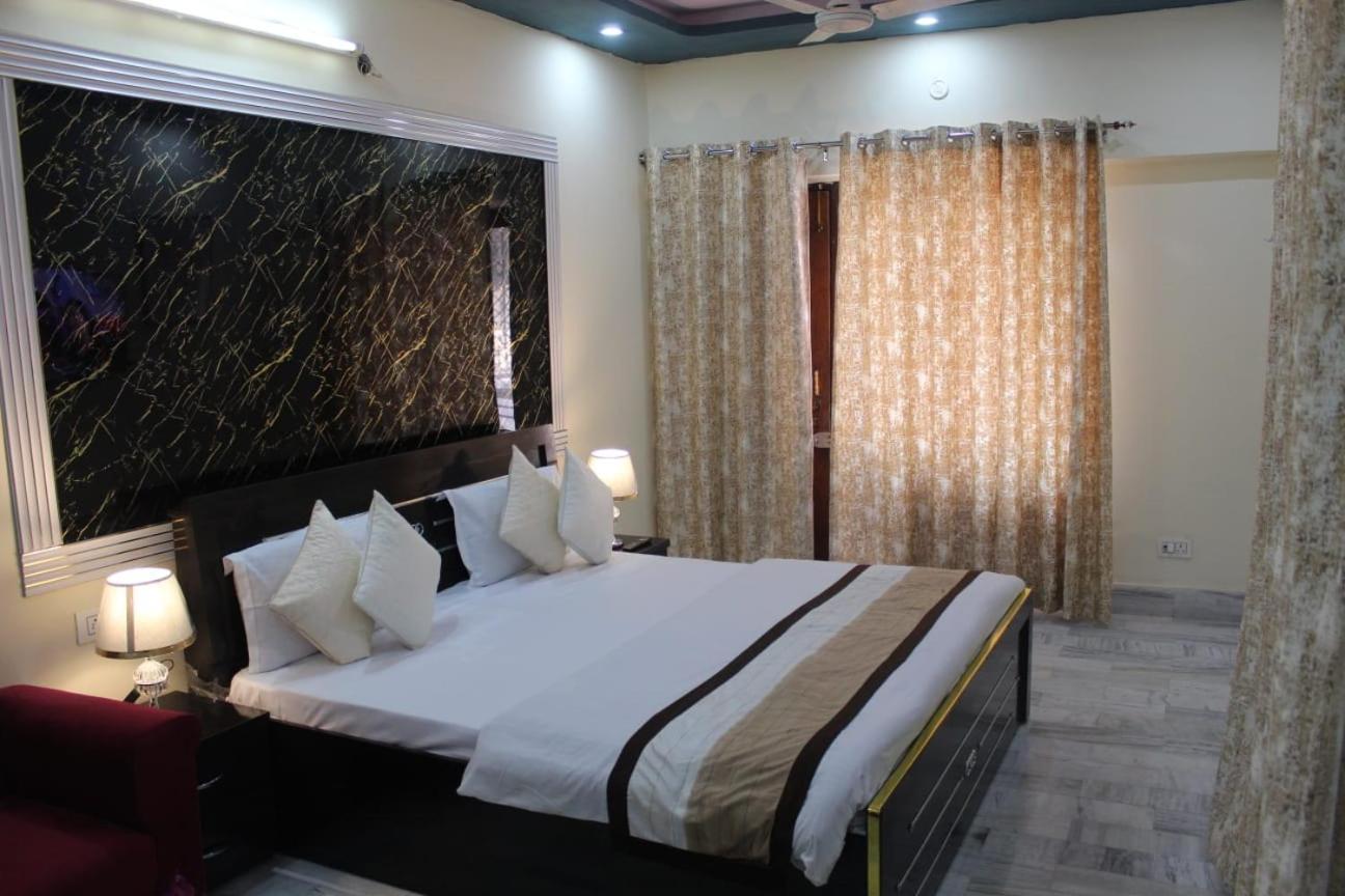 Mother's Homestay *